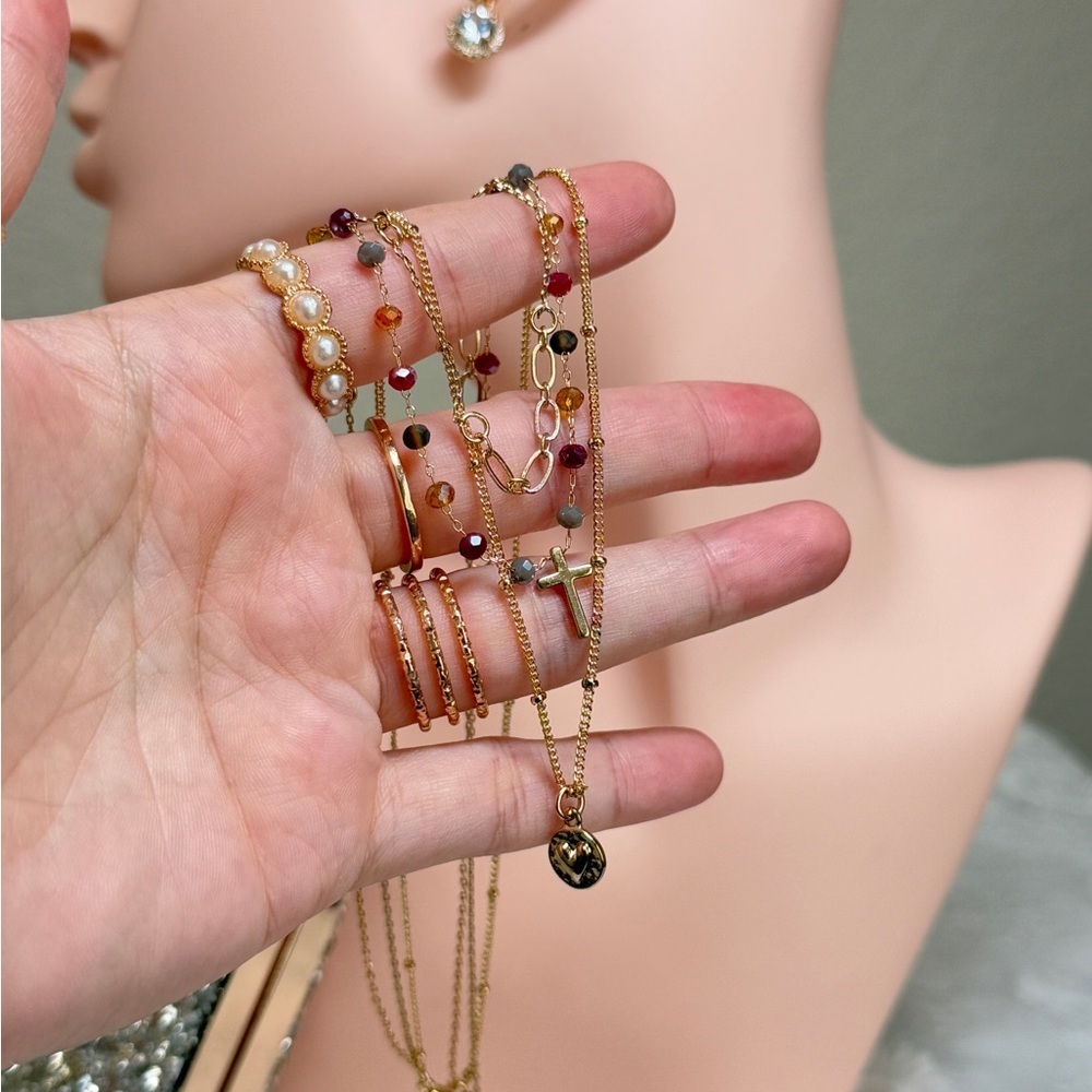 ⚜️🔥 Gold Multicolor Layered Necklace Set - Picture 8 of 8